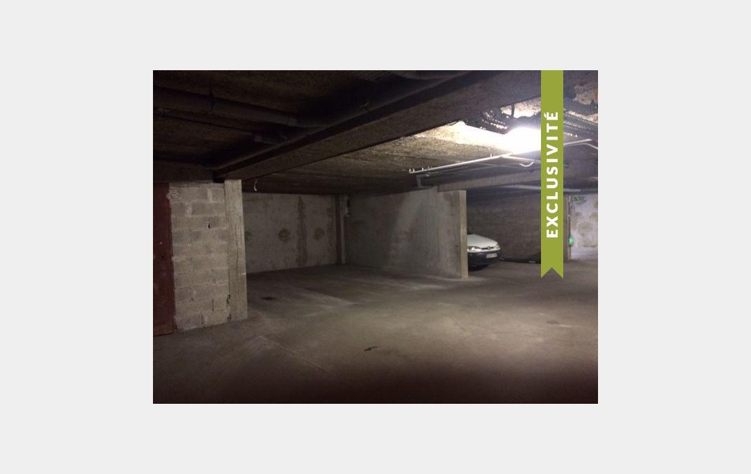 Clic Immo Top : Garage / Parking | VILLEURBANNE (69100) | 0 m2 | 15 555 € 
